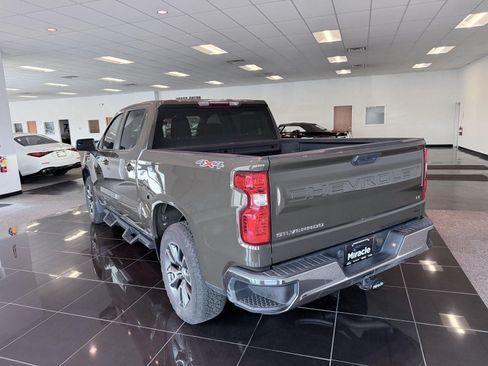 Used 2023 Chevrolet Silverado 1500 LT AWD/4WD image 4
