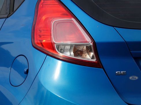 Used 2014 Ford Fiesta SE w/ Equipment Group 201A FWD image 25