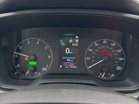 Used 2024 Toyota Corolla SE w/ SE Package image 9