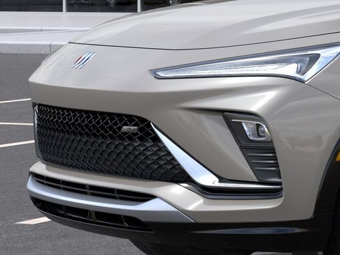 New 2026 Buick Envista Sport Touring w/ Studio Series FWD image 37