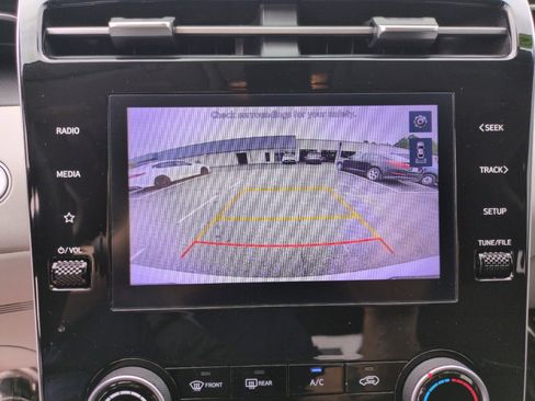 Used 2022 Hyundai Tucson SEL FWD image 19
