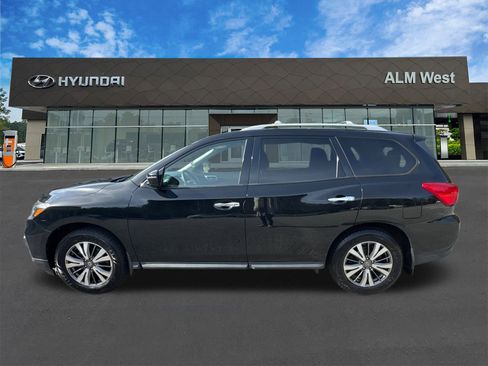 Used 2020 Nissan Pathfinder S image 8