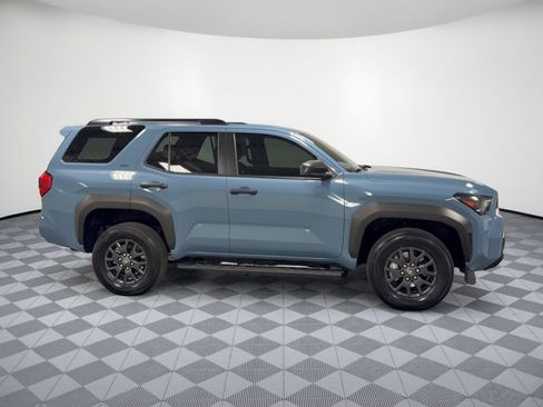 Used 2026 Toyota 4Runner SR5 RWD image 8