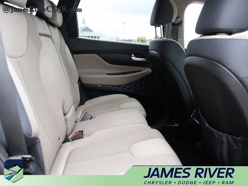 Used 2022 Hyundai Santa Fe SEL FWD image 12