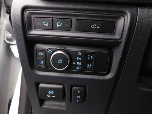 Used 2022 Ford F150 Lariat w/ Equipment Group 502A High image 26