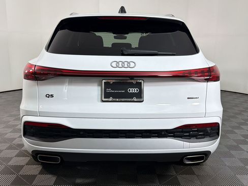 Certified 2025 Audi Q5 Premium w/ Convenience Package AWD/4WD image 9