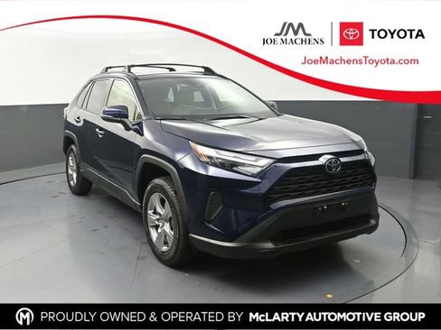 Used 2025 Toyota RAV4 XLE AWD/4WD image 1