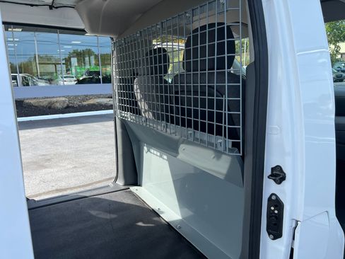 Used 2020 Nissan NV200 SV w/ Sliding Glass Door Package image 24