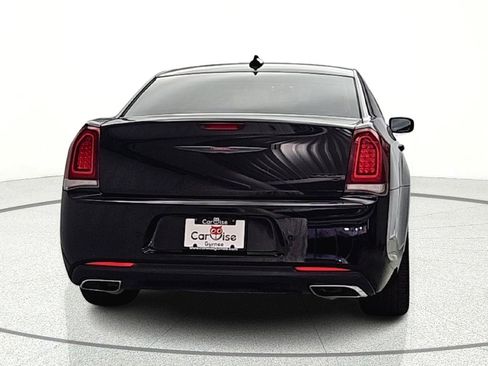 Used 2021 Chrysler 300 S image 8