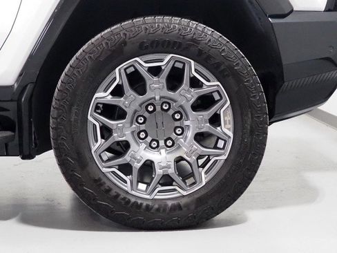 Used 2025 GMC Hummer EV 3X AWD/4WD image 67