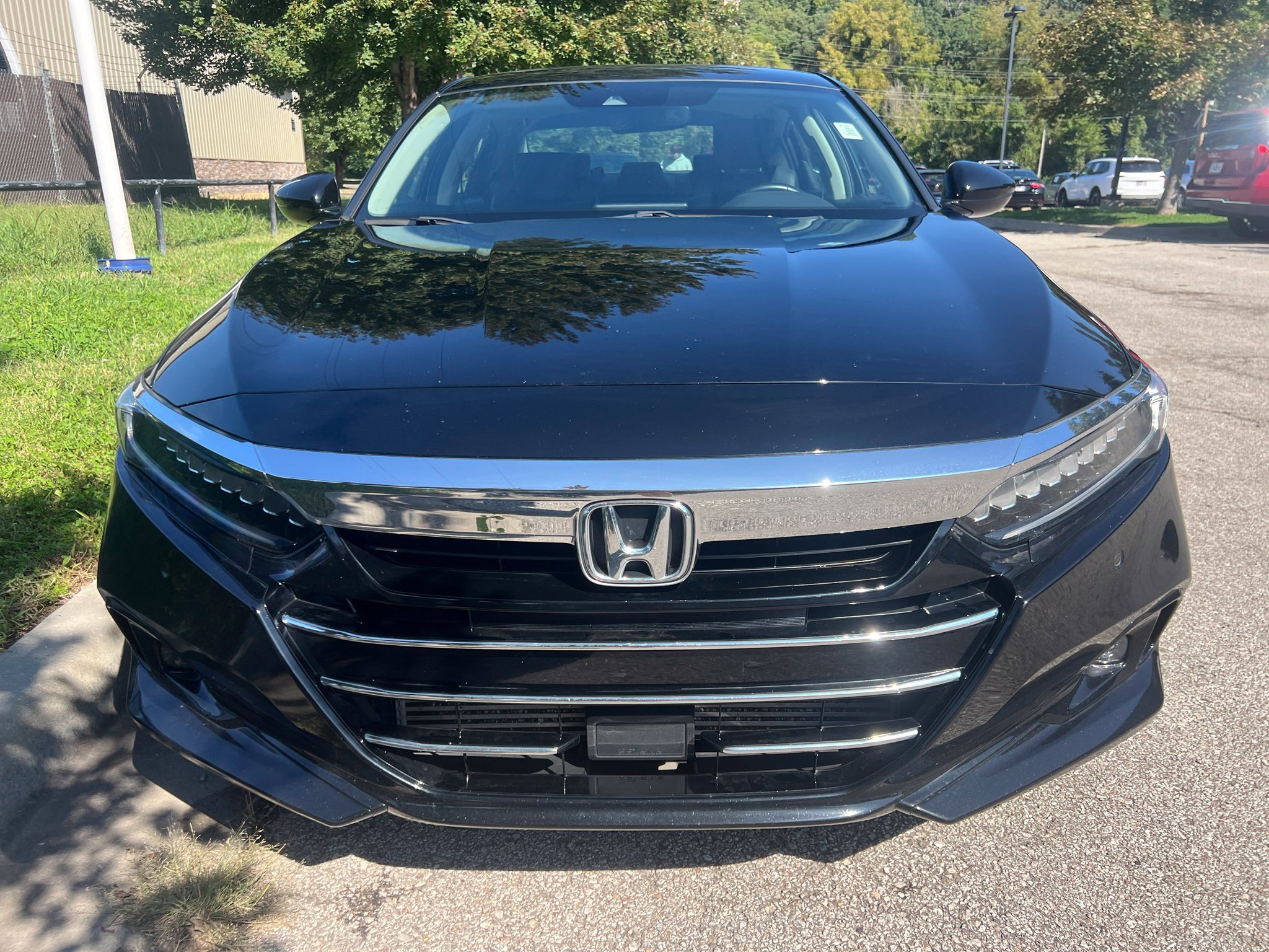Used 2021 Honda Accord EX-L image 2