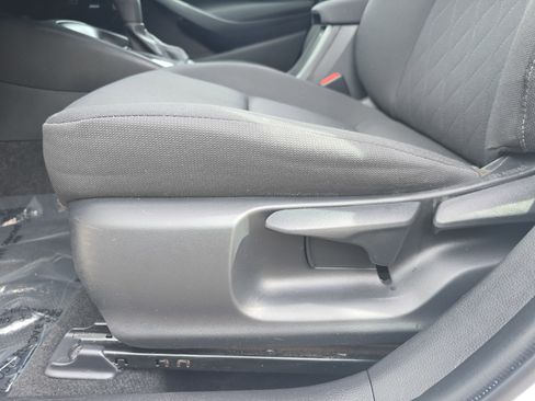 Used 2024 Toyota Corolla LE image 30