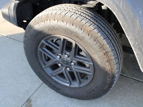 Certified 2024 Jeep Wrangler Sport S image 10