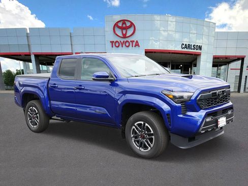 Certified 2024 Toyota Tacoma TRD Sport w/ TRD Sport Upgrade Package AWD/4WD image 2