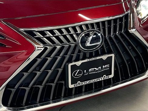 Used 2023 Lexus ES 250 w/ Premium Package image 33