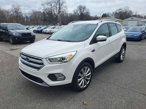 Used 2017 Ford Escape Titanium AWD/4WD image 5