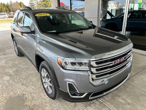 Used 2022 GMC Acadia SLT w/ LPO, Roadside Safety Package AWD/4WD image 5