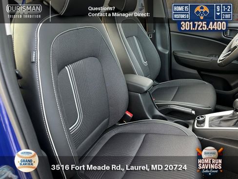 Used 2025 Hyundai Venue Limited FWD image 7