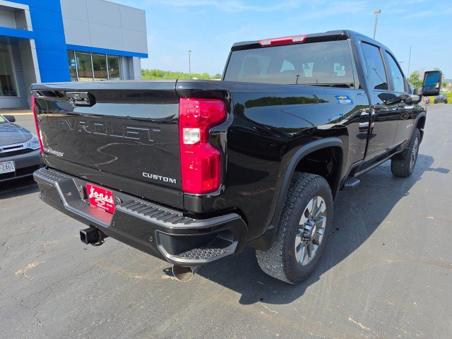 New 2026 Chevrolet Silverado 2500 Custom w/ Custom Value Package AWD/4WD image 5