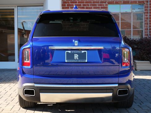 Certified 2023 Rolls-Royce Cullinan image 30