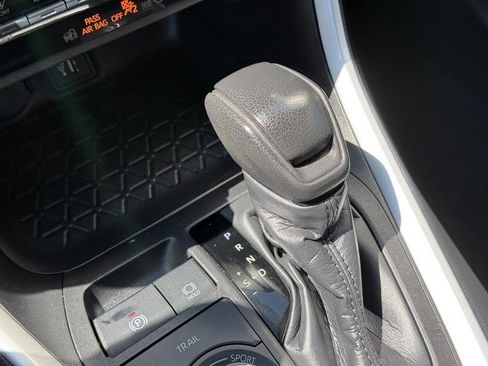 Used 2024 Toyota RAV4 LE AWD/4WD image 27