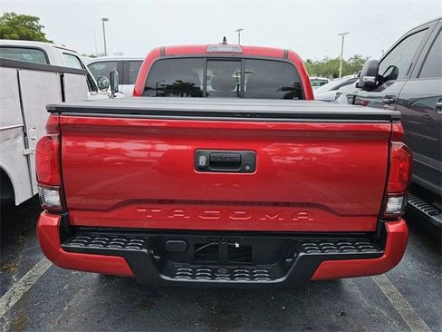 Used 2021 Toyota Tacoma SR w/ SR Convenience Package image 8