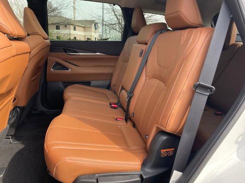 Certified 2023 INFINITI QX60 Sensory image 12