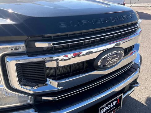 Used 2022 Ford F250 XLT w/ XLT Premium Package image 28