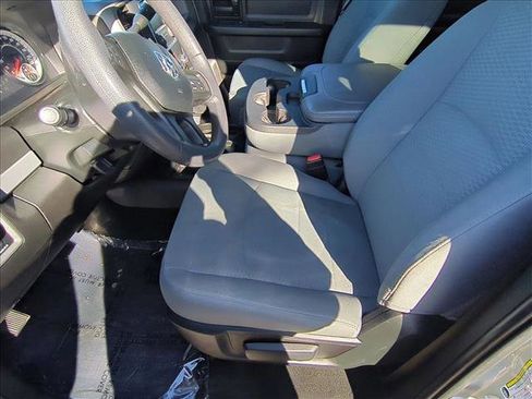 Used 2018 RAM 3500 Tradesman w/ Chrome Appearance Group image 16