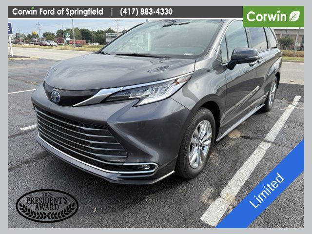 Used 2025 Toyota Sienna Limited AWD/4WD 360° Tour