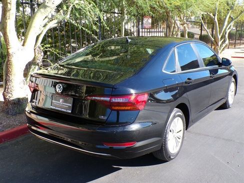 Used 2019 Volkswagen Jetta S image 6