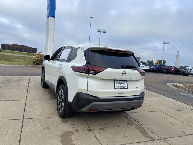 Used 2021 Nissan Rogue SV FWD image 9