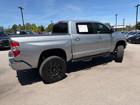 Used 2018 Toyota Tundra Limited w/ Limited Premium Package AWD/4WD image 9