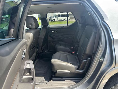 Used 2020 Chevrolet Traverse Premier AWD/4WD image 10
