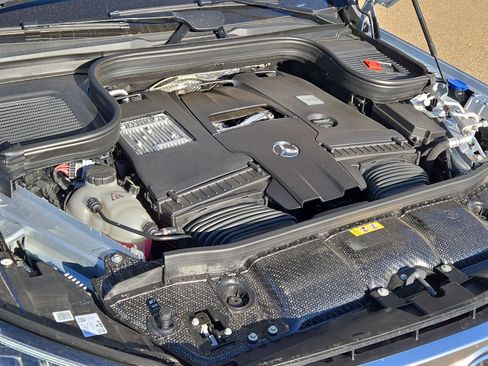 New 2026 Mercedes-Benz GLS 580 4MATIC image 10