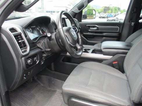Used 2021 RAM 1500 Big Horn AWD/4WD image 11
