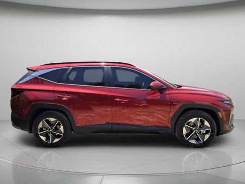 Certified 2025 Hyundai Tucson SEL FWD image 5