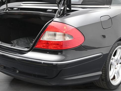 Used 2008 Mercedes-Benz CLK 550 Cabriolet image 14