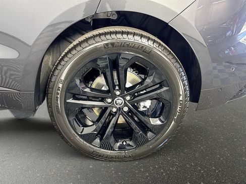 Used 2026 Jaguar F-PACE R-Dynamic S AWD/4WD image 33