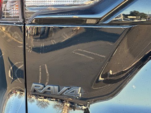 Used 2025 Toyota RAV4 LE image 50