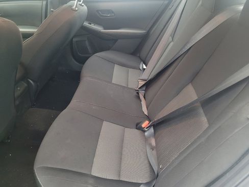 Used 2025 Nissan Sentra SV image 18