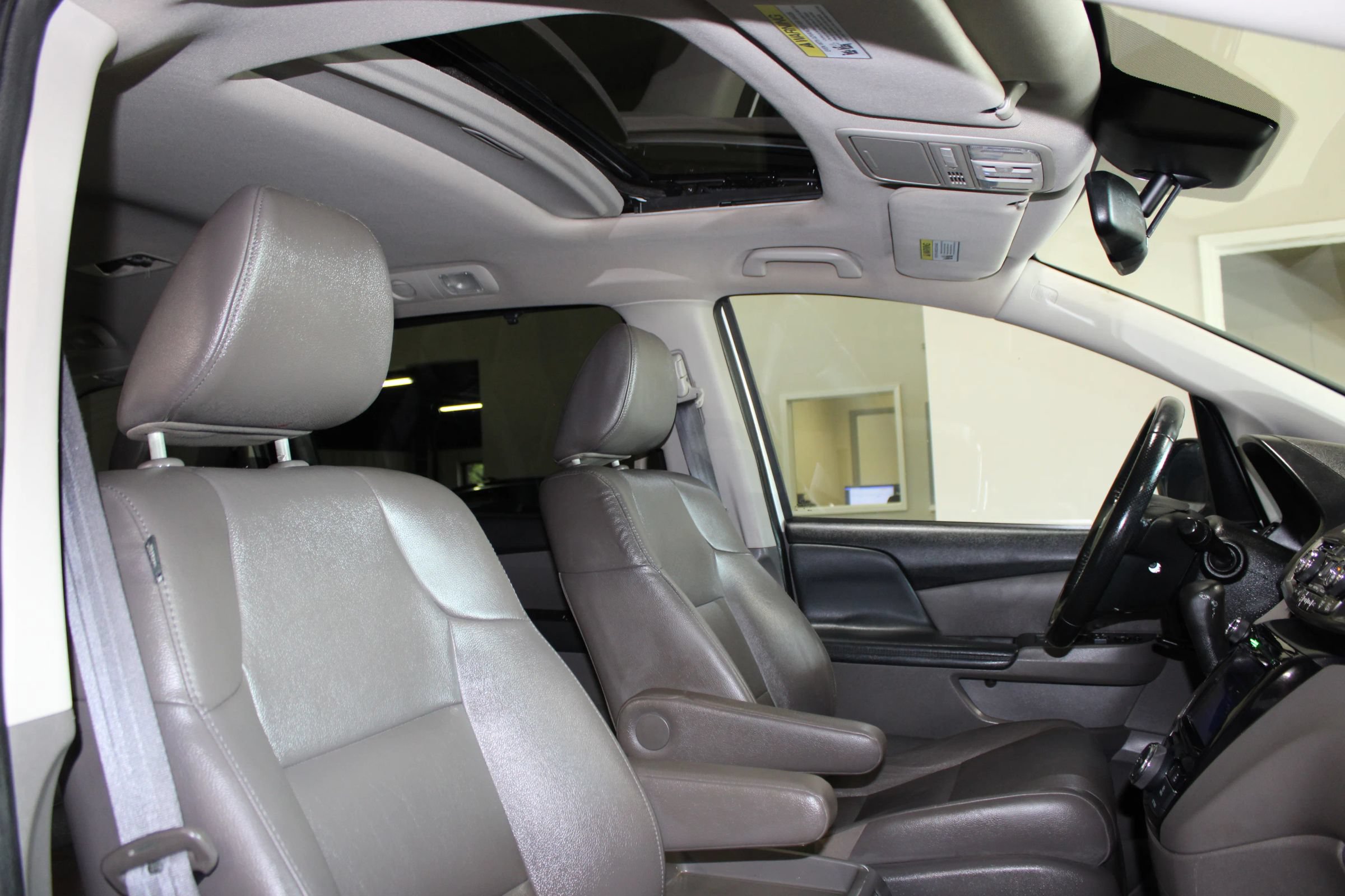 Used 2016 Honda Odyssey EX-L image 33