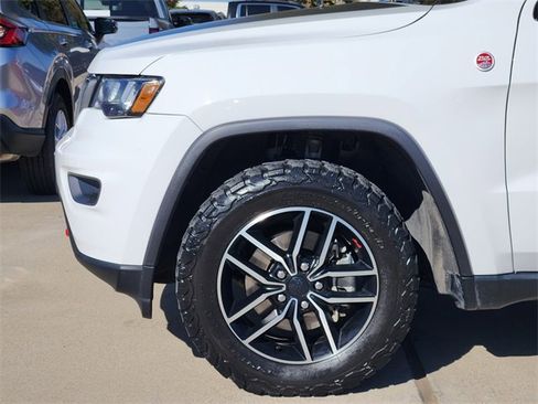 Used 2019 Jeep Grand Cherokee Trailhawk image 8