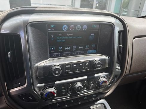 Used 2018 Chevrolet Silverado 1500 LTZ w/ LTZ Plus Package AWD/4WD image 10