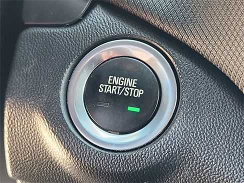 Used 2022 Chevrolet Equinox RS w/ RS Leather Package image 20