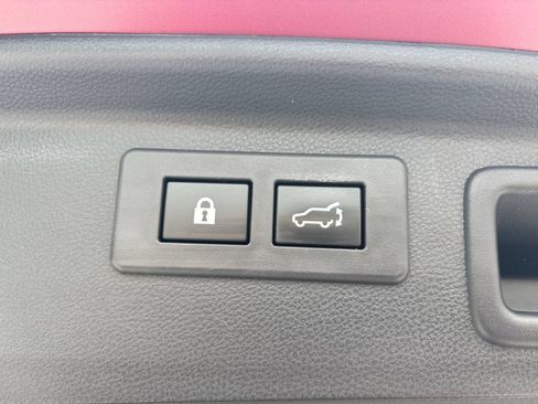 Certified 2023 Subaru Forester Premium AWD/4WD image 35