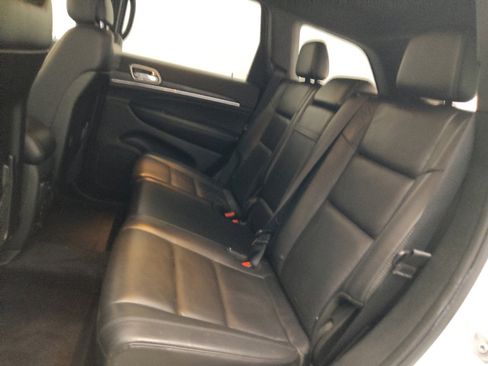 Used 2018 Jeep Grand Cherokee Limited AWD/4WD image 18