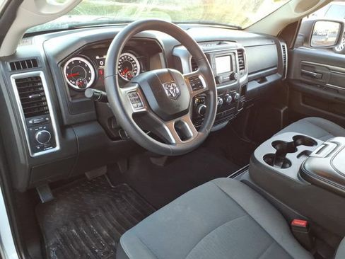 Used 2022 RAM 1500 Classic SLT AWD/4WD image 13