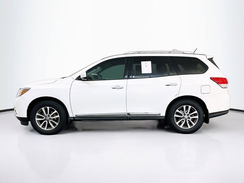 Used 2014 Nissan Pathfinder SL w/ Trailer Tow Package image 4