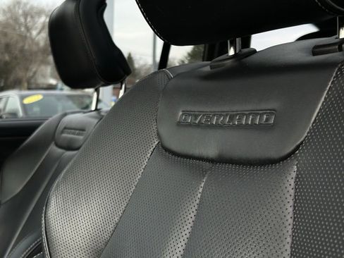 Used 2022 Jeep Grand Cherokee Overland w/ Adv Protech Group III image 37